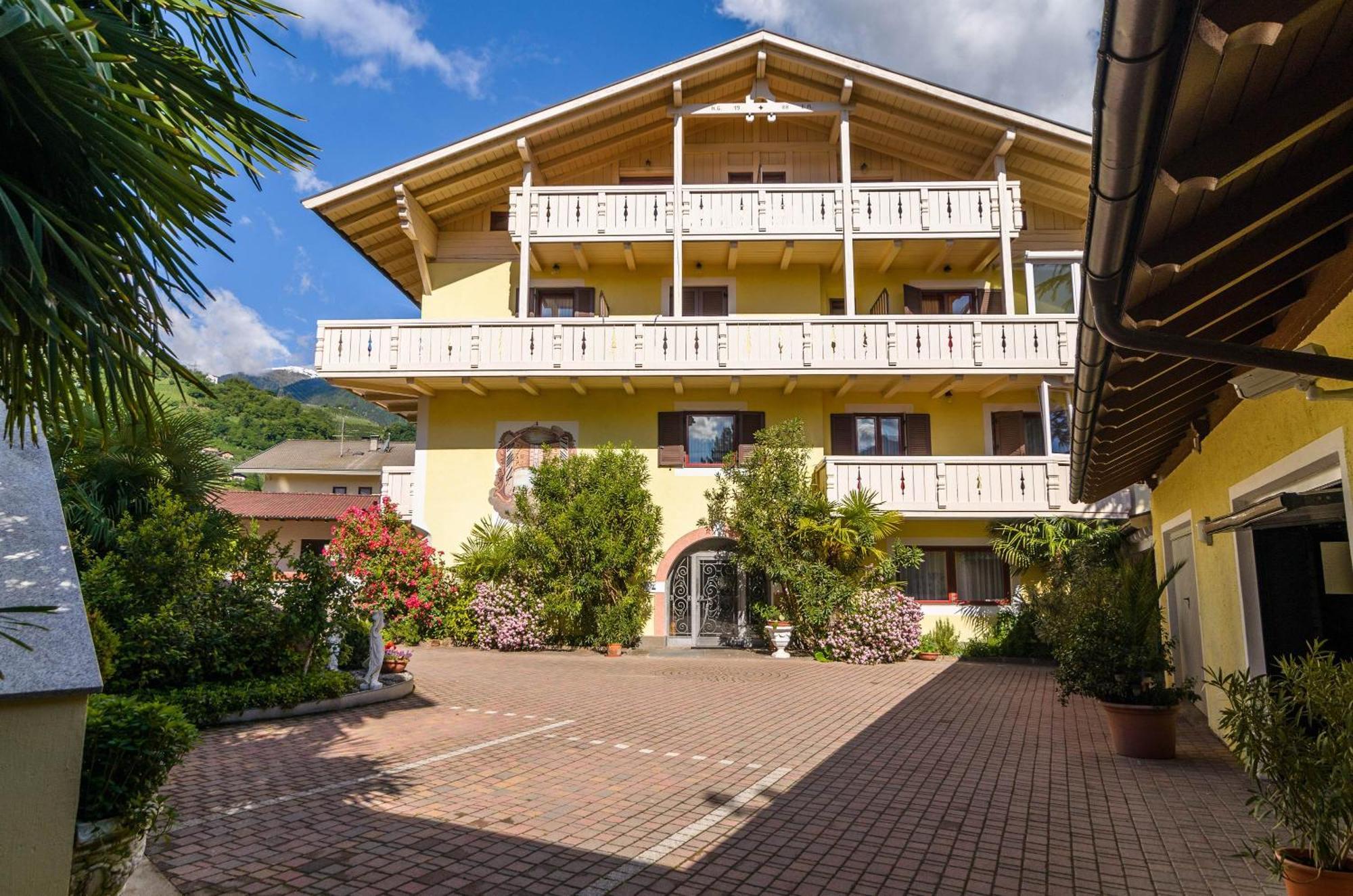 Hotel Gschwangut Лана Экстерьер фото